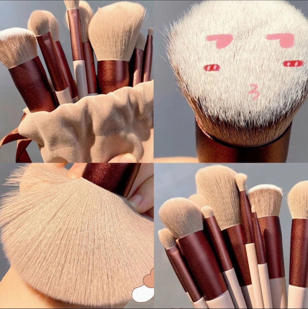 Holly Leaf Makeup Brushes Suit Soft Hair